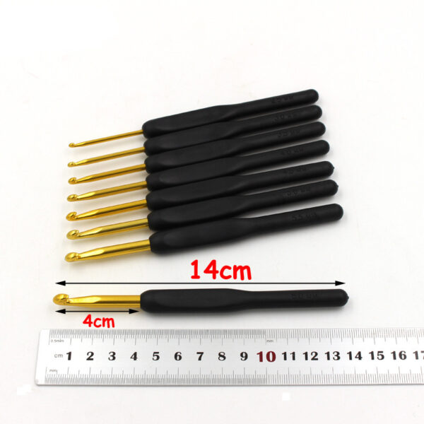 Knitting DIY Thick Sweater Plastic Soft Handle Crochet Hook Set Of 8 - Image 3